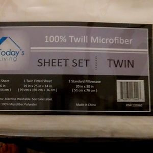 Set of twin sheets